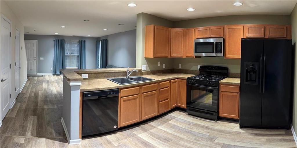 Upper Macungie Twp, Pennsylvania 18031, United States, 2 Bedrooms Bedrooms, ,2 BathroomsBathrooms,Residential,Pending,10921