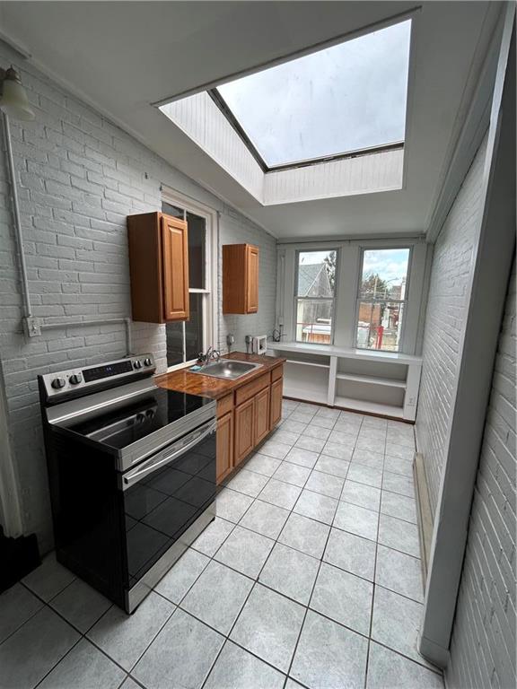 Allentown City, Pennsylvania 18102, United States, 3 Bedrooms Bedrooms, ,3 BathroomsBathrooms,Residential,Pending,15116