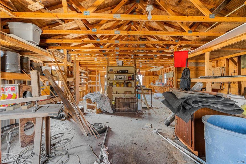 Albany Township, Pennsylvania 19529, United States, 2 Bedrooms Bedrooms, ,2 BathroomsBathrooms,Residential,Active,98091