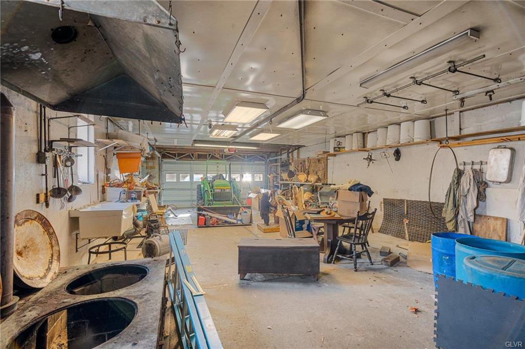 Albany Township, Pennsylvania 19529, United States, 2 Bedrooms Bedrooms, ,2 BathroomsBathrooms,Residential,Active,98091