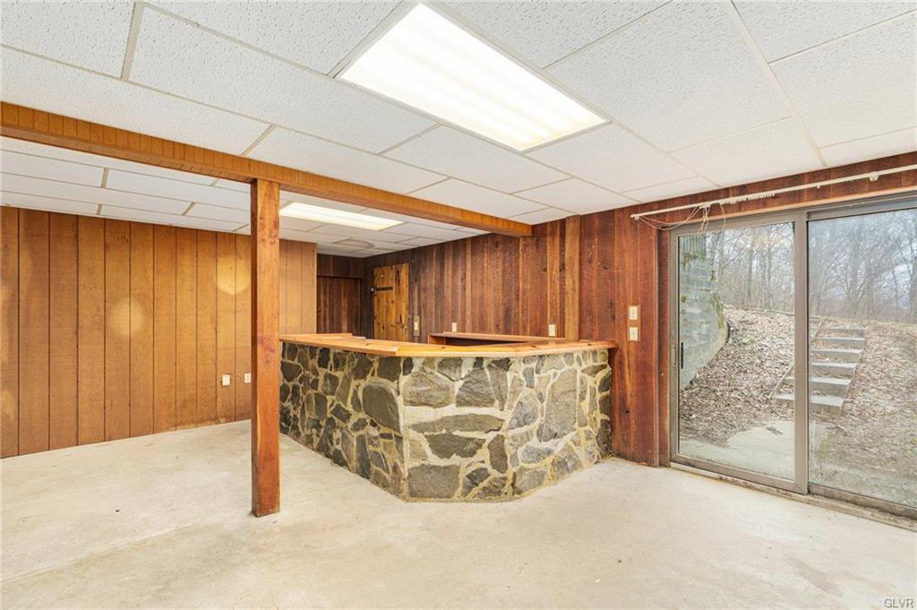 Albany Township, Pennsylvania 19529, United States, 2 Bedrooms Bedrooms, ,2 BathroomsBathrooms,Residential,Active,98091