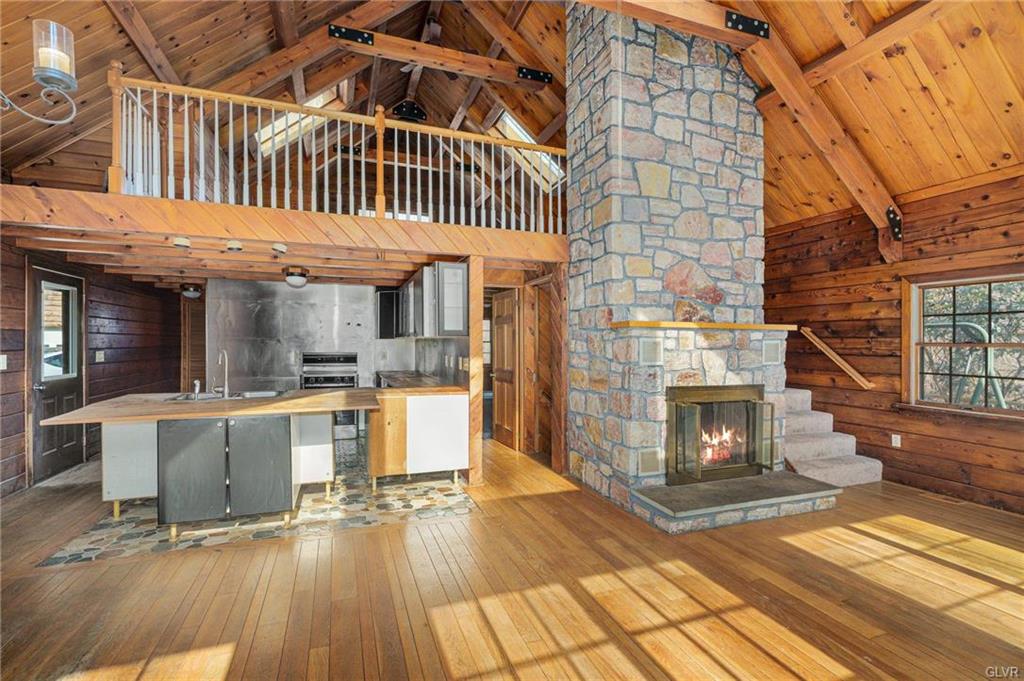 Albany Township, Pennsylvania 19529, United States, 2 Bedrooms Bedrooms, ,2 BathroomsBathrooms,Residential,Active,98091