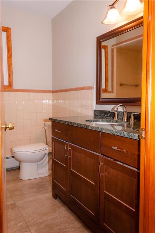 Easton, Pennsylvania 18045, United States, 3 Bedrooms Bedrooms, ,2 BathroomsBathrooms,Residential,Active,28437