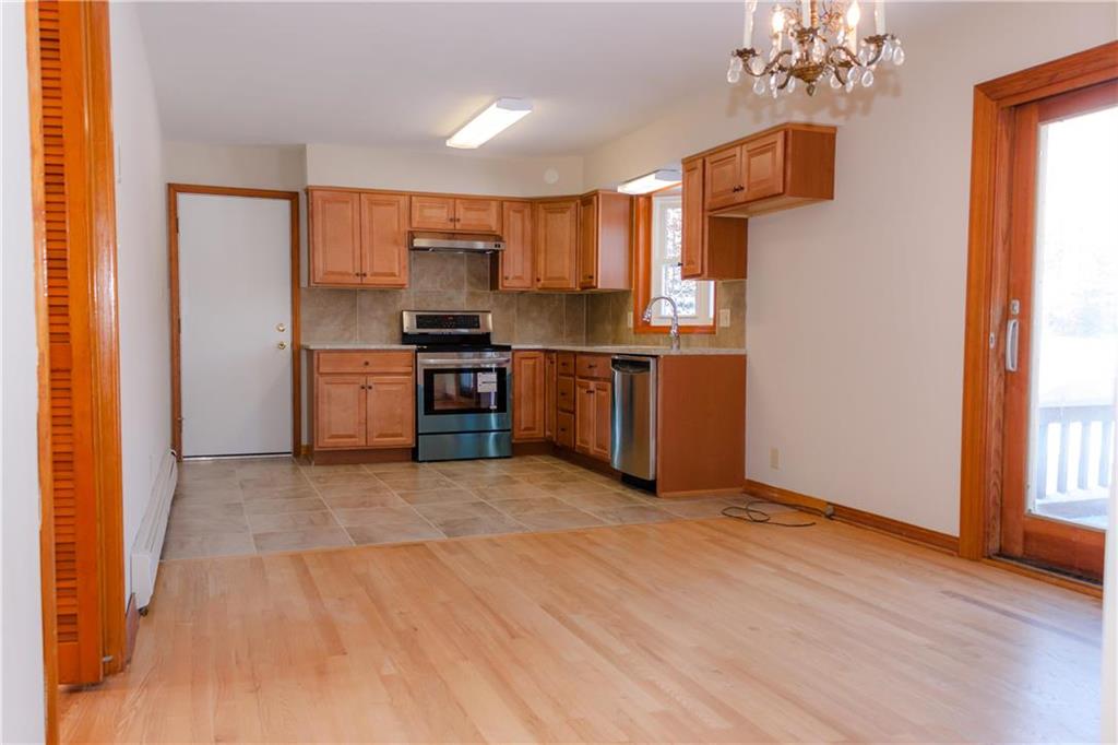 Easton, Pennsylvania 18045, United States, 3 Bedrooms Bedrooms, ,2 BathroomsBathrooms,Residential,Active,28437