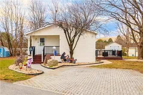 8726 Breinig Run Circle, Upper Macungie Twp, PA 18031 - MLS#: 754509