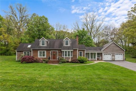 4236 Huckleberry Road, South Whitehall Twp, PA 18104 - #: 736586