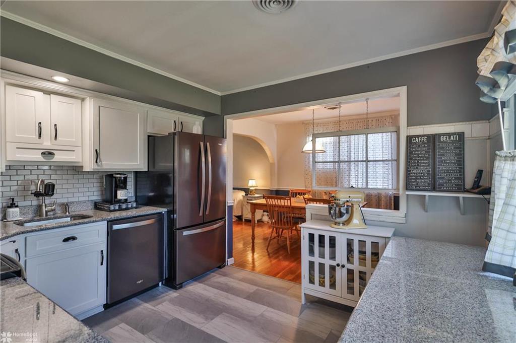 Lower Nazareth Twp, Pennsylvania 18064, United States, 3 Bedrooms Bedrooms, ,2 BathroomsBathrooms,Residential,Pending,22211