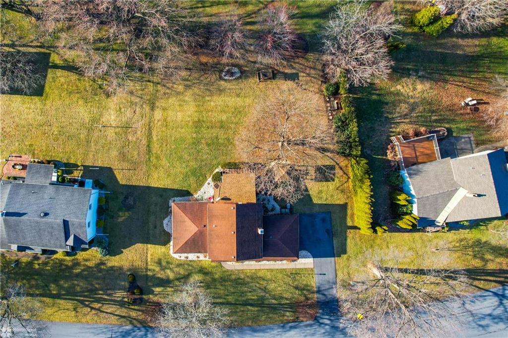 Lower Nazareth Twp, Pennsylvania 18064, United States, 3 Bedrooms Bedrooms, ,2 BathroomsBathrooms,Residential,Pending,22211