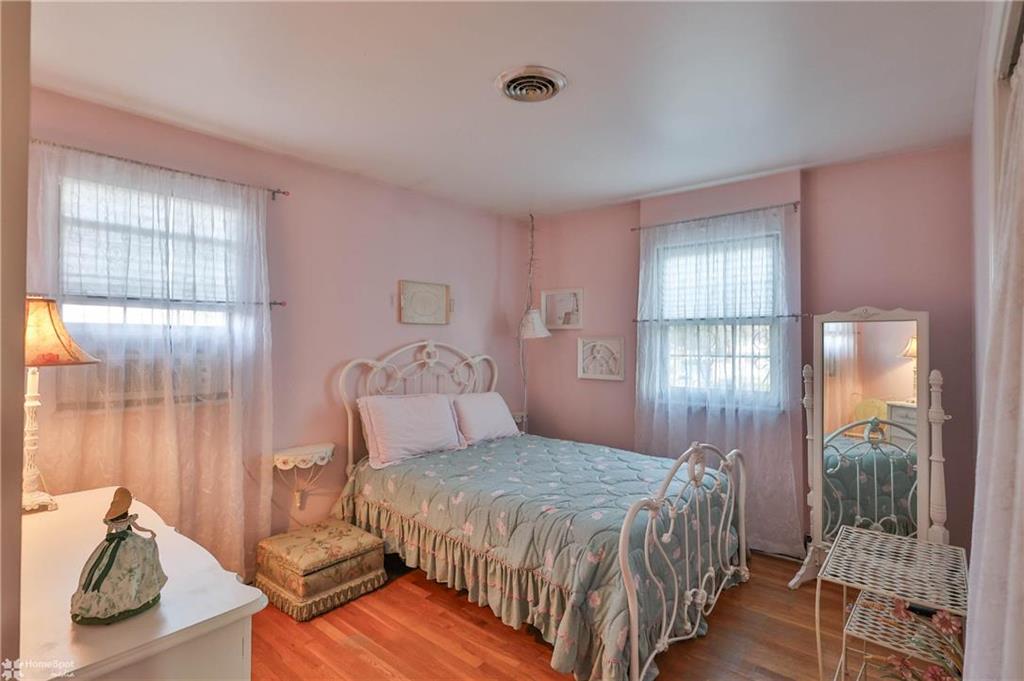 Lower Nazareth Twp, Pennsylvania 18064, United States, 3 Bedrooms Bedrooms, ,2 BathroomsBathrooms,Residential,Pending,22211