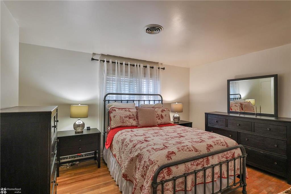 Lower Nazareth Twp, Pennsylvania 18064, United States, 3 Bedrooms Bedrooms, ,2 BathroomsBathrooms,Residential,Pending,22211