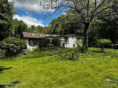 Middle Smithfield Twp, Pennsylvania 18302, United States, 3 Bedrooms Bedrooms, ,2 BathroomsBathrooms,Residential,Pending,91447