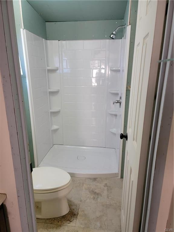 Middle Smithfield Twp, Pennsylvania 18302, United States, 3 Bedrooms Bedrooms, ,2 BathroomsBathrooms,Residential,Pending,91447