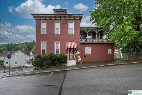 Photo of 300 Lafayette Street, Tamaqua Boro, PA 18252 (MLS # 757073) Photo of 300 Lafayette Street, Tamaqua Boro, PA 18252 (MLS # 757073)