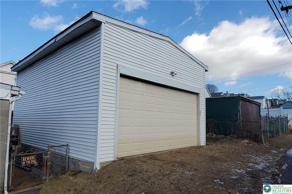 Easton, Pennsylvania 18042, United States, 4 Bedrooms Bedrooms, ,2 BathroomsBathrooms,Residential,Active,146896