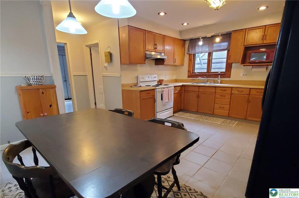 Easton, Pennsylvania 18042, United States, 4 Bedrooms Bedrooms, ,2 BathroomsBathrooms,Residential,Active,146896