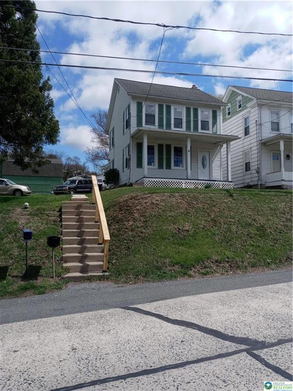 Walnutport Borough, Pennsylvania 18088, United States, 3 Bedrooms Bedrooms, ,1 BathroomBathrooms,Residential,Pending,115391