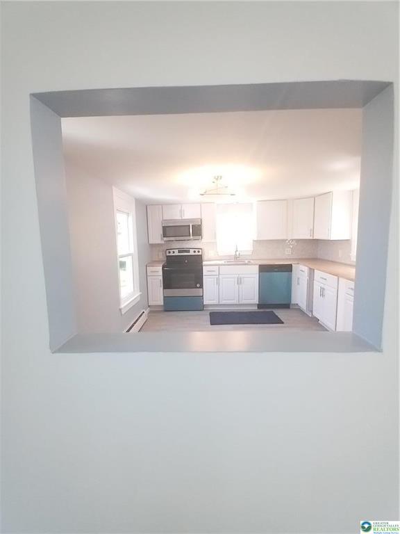 Walnutport Borough, Pennsylvania 18088, United States, 3 Bedrooms Bedrooms, ,1 BathroomBathrooms,Residential,Pending,115391