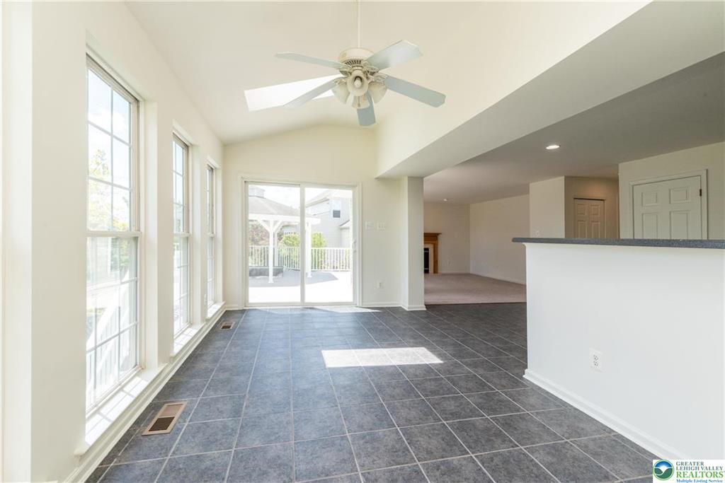 Hanover Twp, Pennsylvania 18017, United States, 3 Bedrooms Bedrooms, ,3 BathroomsBathrooms,Residential,Active,139472