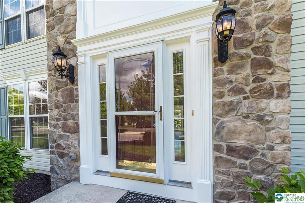 Hanover Twp, Pennsylvania 18017, United States, 3 Bedrooms Bedrooms, ,3 BathroomsBathrooms,Residential,Active,139472