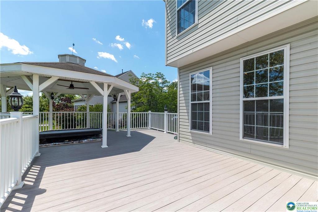 Hanover Twp, Pennsylvania 18017, United States, 3 Bedrooms Bedrooms, ,3 BathroomsBathrooms,Residential,Active,139472