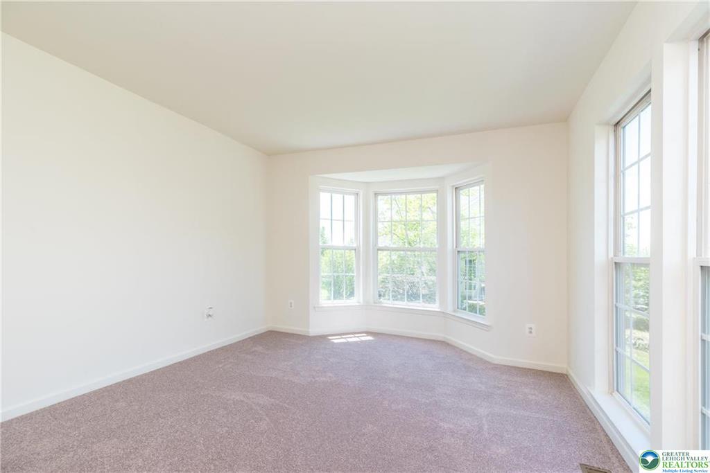 Hanover Twp, Pennsylvania 18017, United States, 3 Bedrooms Bedrooms, ,3 BathroomsBathrooms,Residential,Active,139472