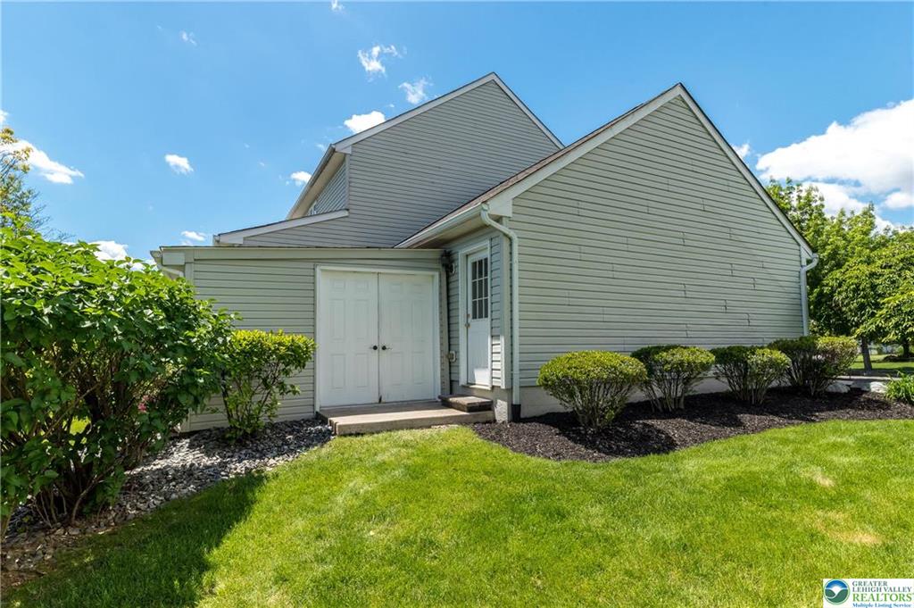 Hanover Twp, Pennsylvania 18017, United States, 3 Bedrooms Bedrooms, ,3 BathroomsBathrooms,Residential,Active,139472