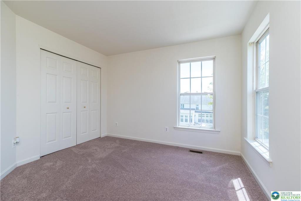 Hanover Twp, Pennsylvania 18017, United States, 3 Bedrooms Bedrooms, ,3 BathroomsBathrooms,Residential,Active,139472