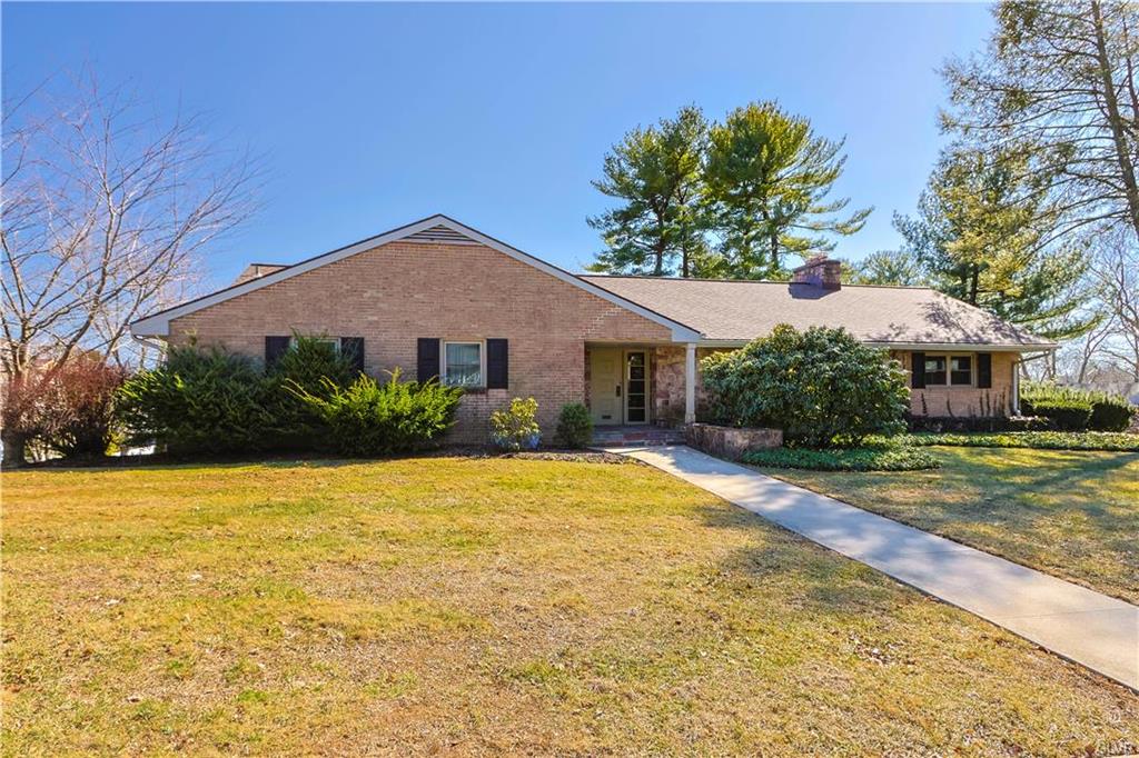 Allentown City, Pennsylvania 18104, United States, 3 Bedrooms Bedrooms, ,3 BathroomsBathrooms,Residential,Pending,89166