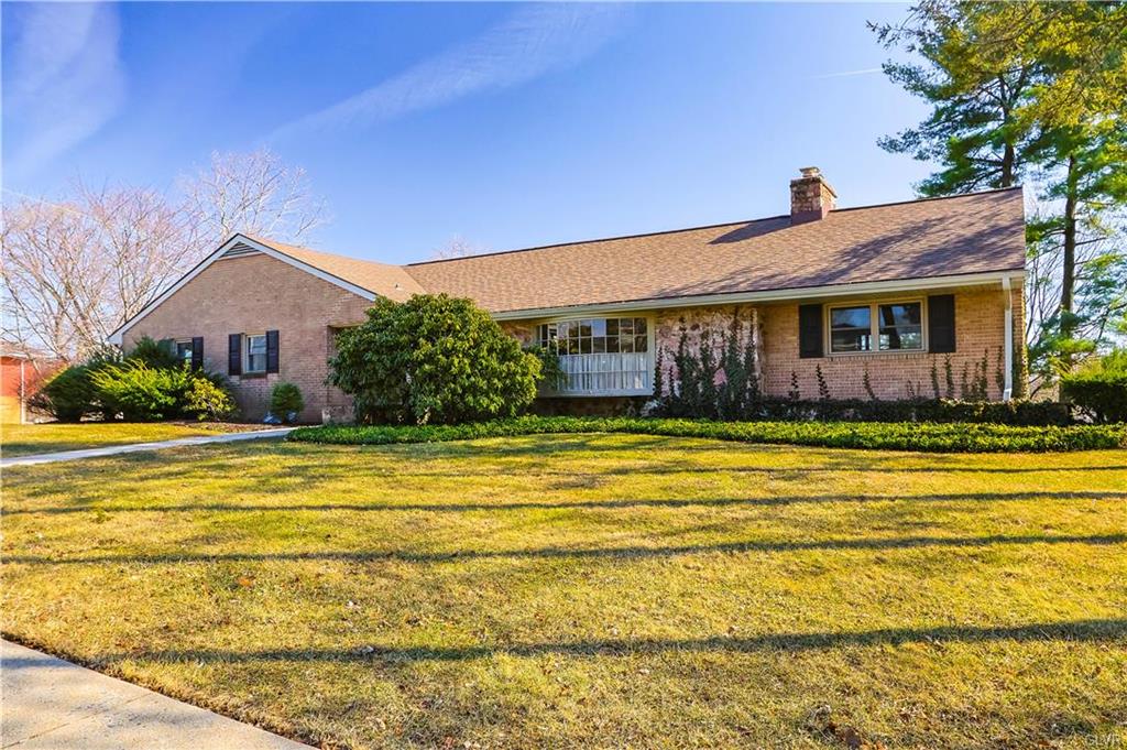 Allentown City, Pennsylvania 18104, United States, 3 Bedrooms Bedrooms, ,3 BathroomsBathrooms,Residential,Pending,89166