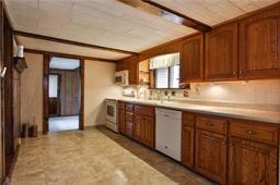 Lynn Twp, Pennsylvania 18066, United States, 5 Bedrooms Bedrooms, ,4 BathroomsBathrooms,Residential,Pending,50004