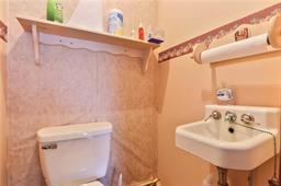 Lynn Twp, Pennsylvania 18066, United States, 5 Bedrooms Bedrooms, ,4 BathroomsBathrooms,Residential,Pending,50004