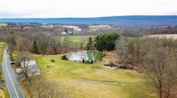 Lynn Twp, Pennsylvania 18066, United States, 5 Bedrooms Bedrooms, ,4 BathroomsBathrooms,Residential,Pending,50004