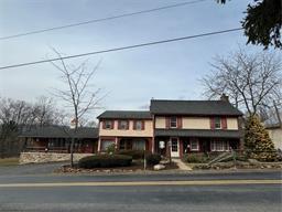 Lynn Twp, Pennsylvania 18066, United States, 5 Bedrooms Bedrooms, ,4 BathroomsBathrooms,Residential,Pending,50004