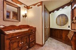 Lynn Twp, Pennsylvania 18066, United States, 5 Bedrooms Bedrooms, ,4 BathroomsBathrooms,Residential,Pending,50004