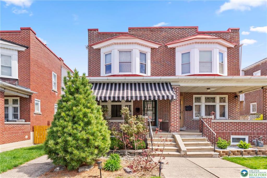 Allentown City, Pennsylvania 18104, United States, 4 Bedrooms Bedrooms, ,2 BathroomsBathrooms,Residential,Pending,116245