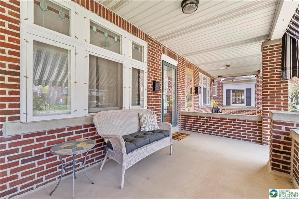 Allentown City, Pennsylvania 18104, United States, 4 Bedrooms Bedrooms, ,2 BathroomsBathrooms,Residential,Pending,116245