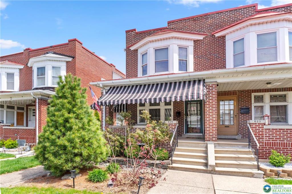 Allentown City, Pennsylvania 18104, United States, 4 Bedrooms Bedrooms, ,2 BathroomsBathrooms,Residential,Pending,116245