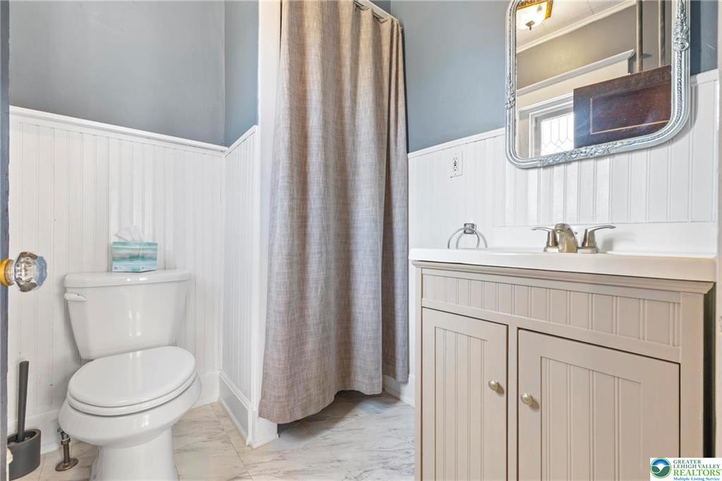 Allentown City, Pennsylvania 18104, United States, 4 Bedrooms Bedrooms, ,2 BathroomsBathrooms,Residential,Pending,116245