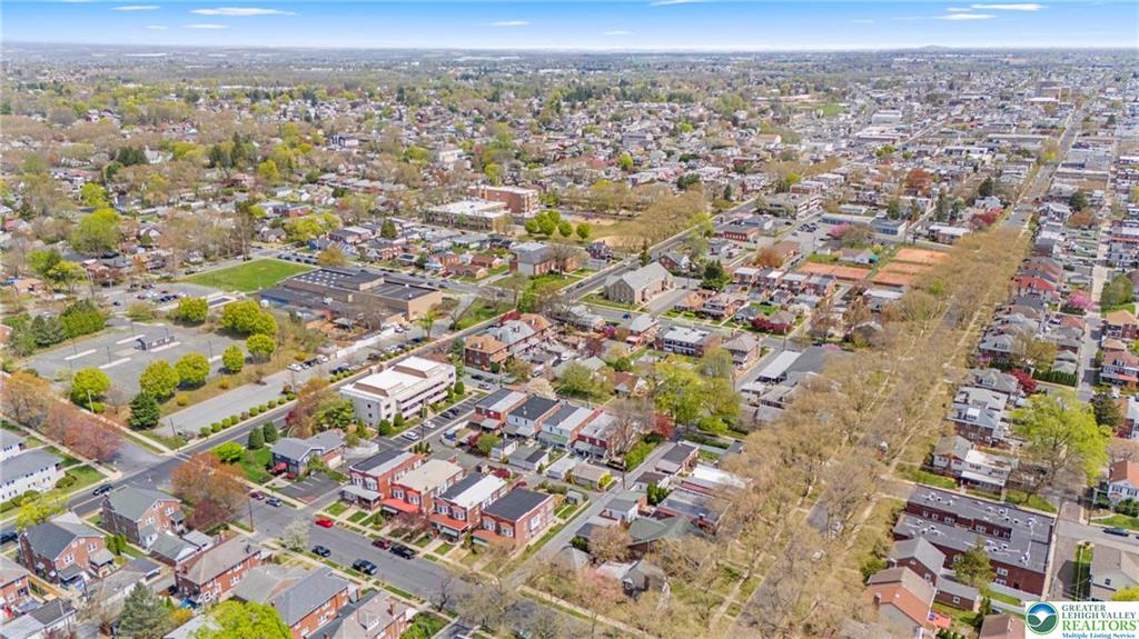 Allentown City, Pennsylvania 18104, United States, 4 Bedrooms Bedrooms, ,2 BathroomsBathrooms,Residential,Pending,116245