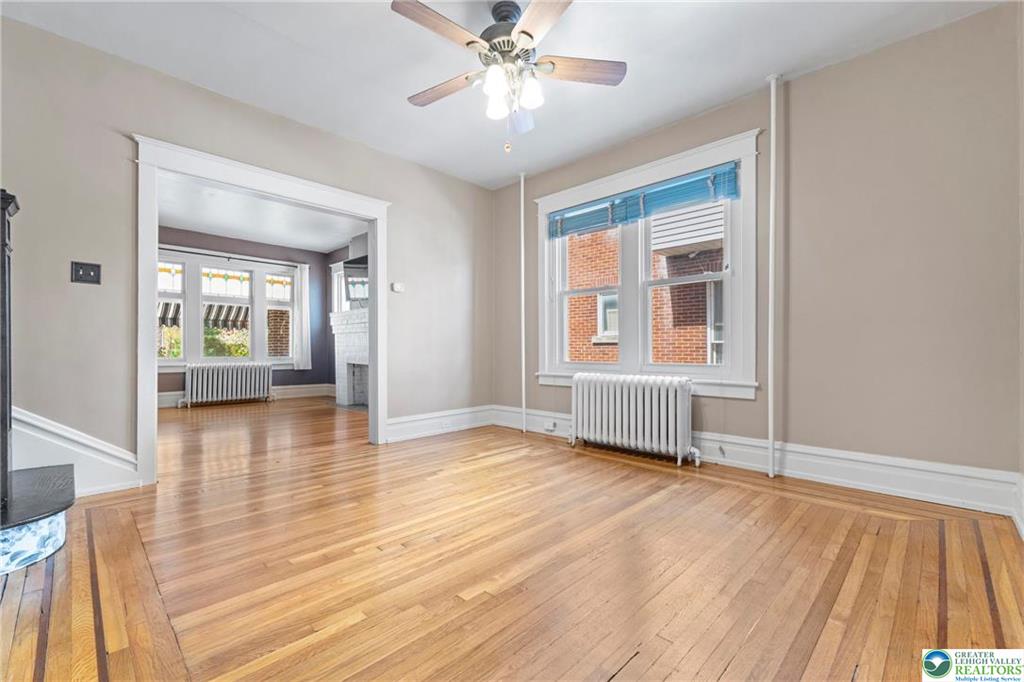 Allentown City, Pennsylvania 18104, United States, 4 Bedrooms Bedrooms, ,2 BathroomsBathrooms,Residential,Pending,116245