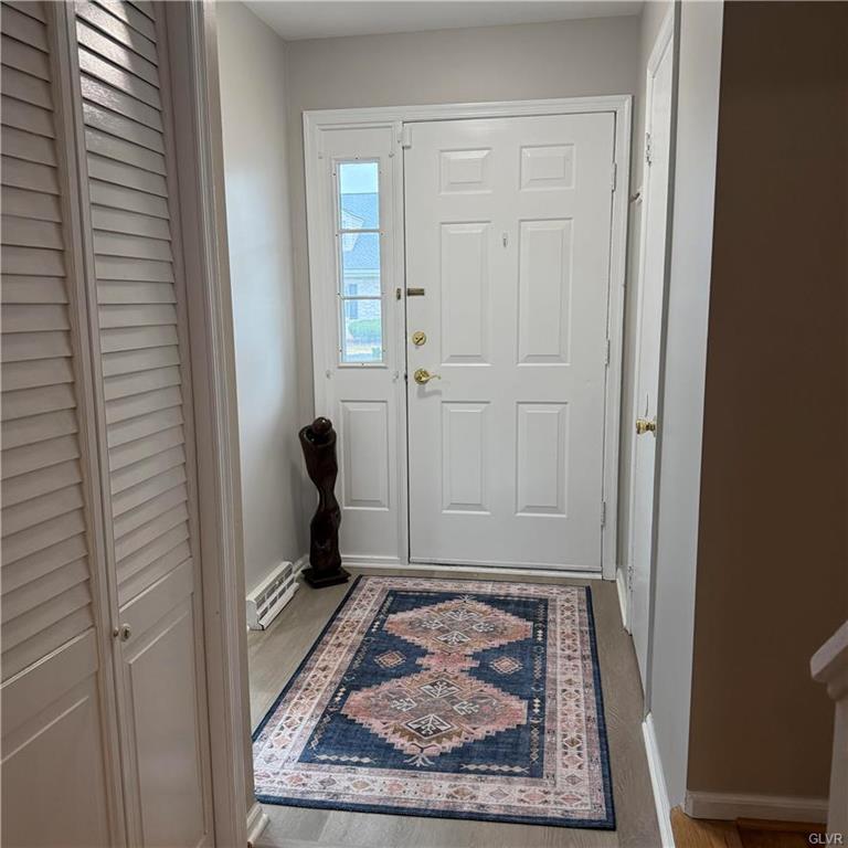 Allentown City, Pennsylvania 18104, United States, 3 Bedrooms Bedrooms, ,4 BathroomsBathrooms,Residential,Pending,89730