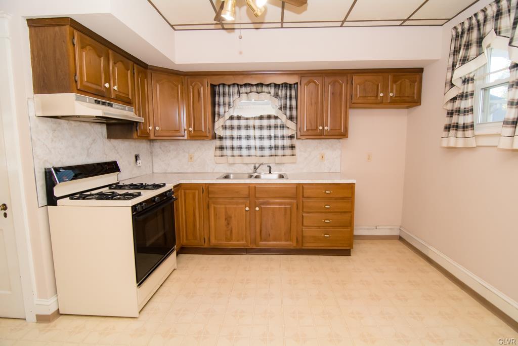 North Catasauqua Bor, Pennsylvania 18032, United States, 3 Bedrooms Bedrooms, ,2 BathroomsBathrooms,Residential,Active,82546