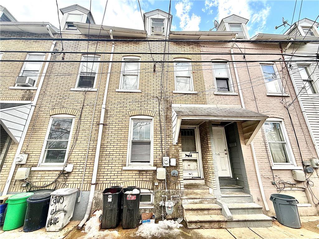 Allentown City, Pennsylvania 18102, United States, 3 Bedrooms Bedrooms, ,1 BathroomBathrooms,Residential,Pending,11208