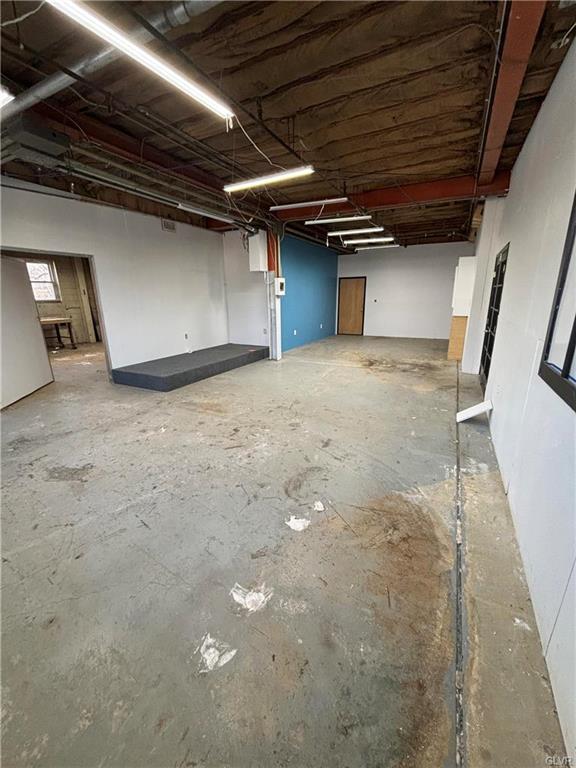 Emmaus Borough, Pennsylvania 18049, United States, ,Commercial,Pending,87283