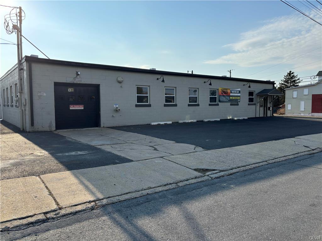 Emmaus Borough, Pennsylvania 18049, United States, ,Commercial,Pending,87283
