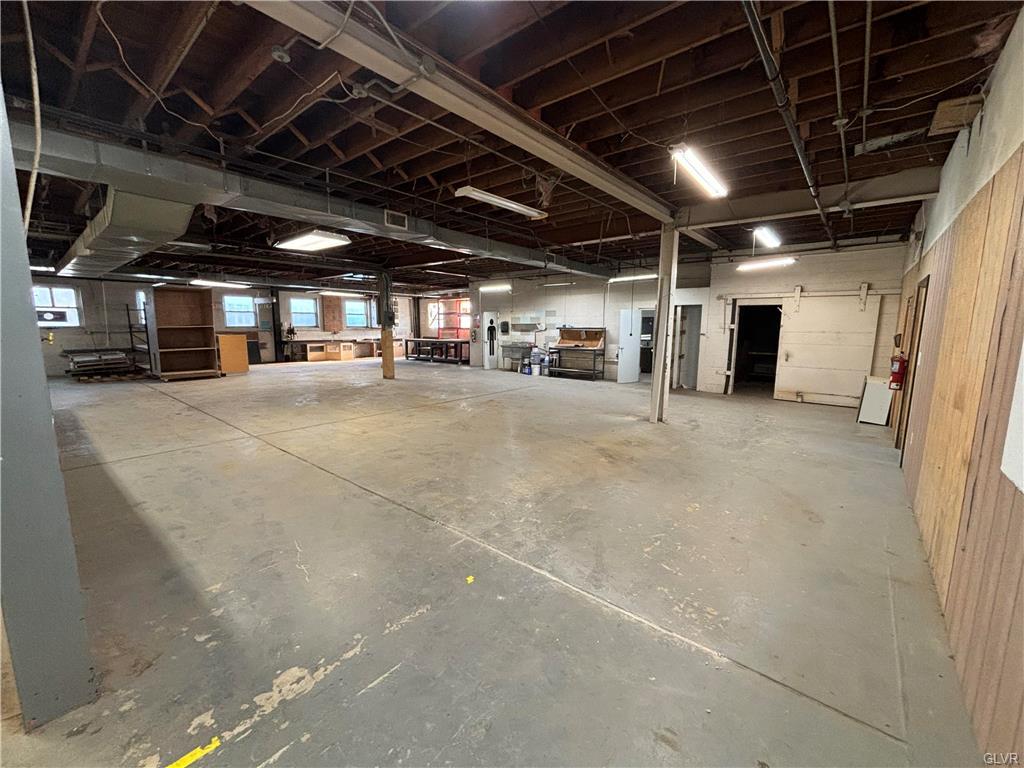 Emmaus Borough, Pennsylvania 18049, United States, ,Commercial,Pending,87283