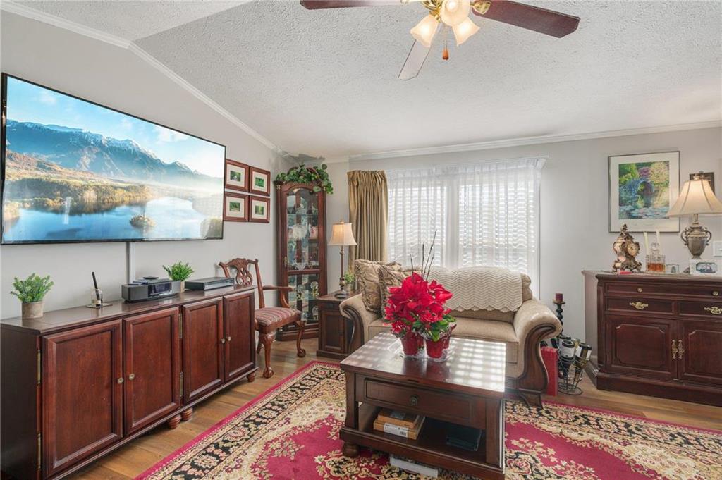 Lower Macungie Twp, Pennsylvania 18062, United States, 2 Bedrooms Bedrooms, ,1 BathroomBathrooms,Residential,Pending,17511