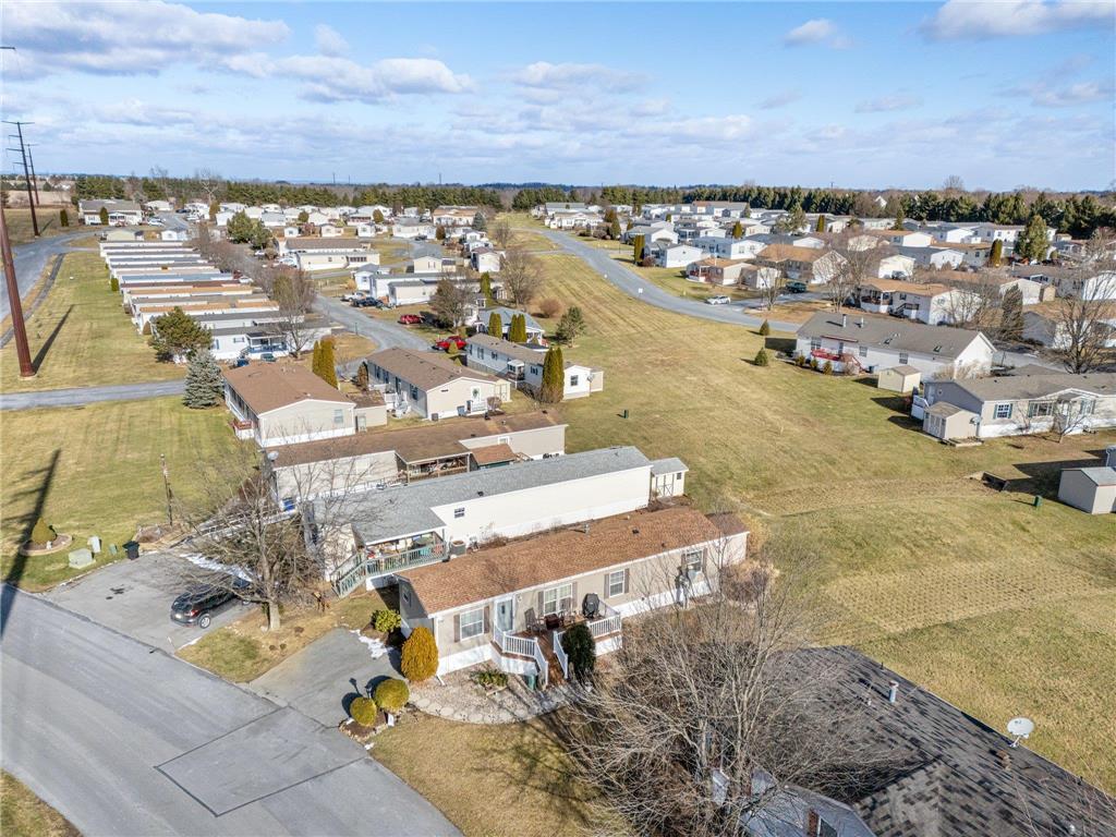 Lower Macungie Twp, Pennsylvania 18062, United States, 2 Bedrooms Bedrooms, ,1 BathroomBathrooms,Residential,Pending,17511