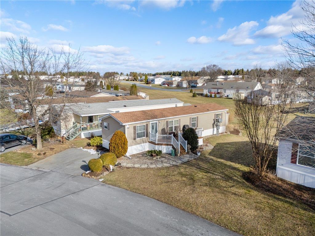 Lower Macungie Twp, Pennsylvania 18062, United States, 2 Bedrooms Bedrooms, ,1 BathroomBathrooms,Residential,Pending,17511