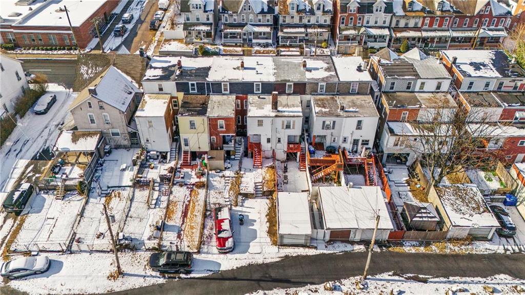 Allentown City, Pennsylvania 18103, United States, 4 Bedrooms Bedrooms, ,1 BathroomBathrooms,Residential,Pending,15884